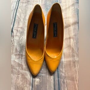 Vintage Frank More Women's Orange Heels size B6 1/2 made in Italy